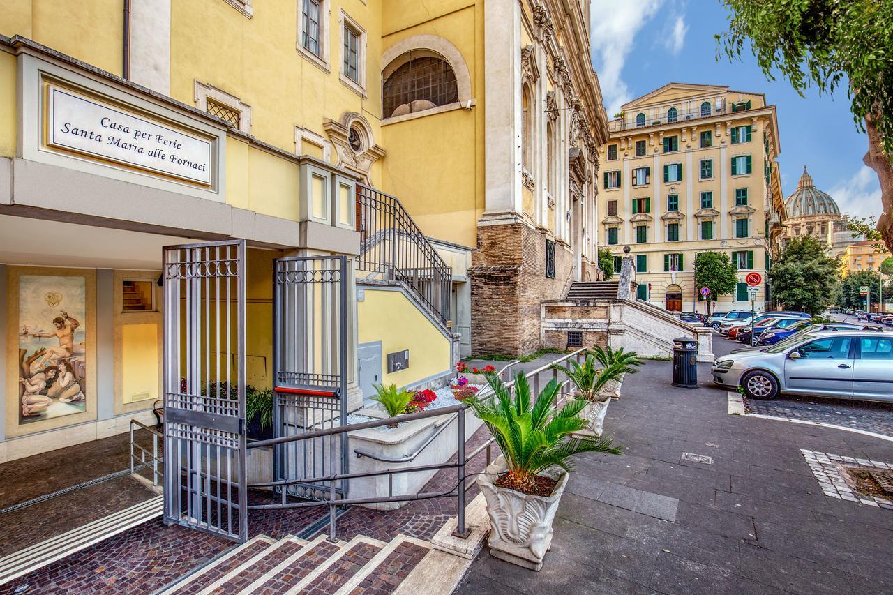 Casa Per Ferie Santa Maria Alle Fornaci Hotel Rome Exterior photo